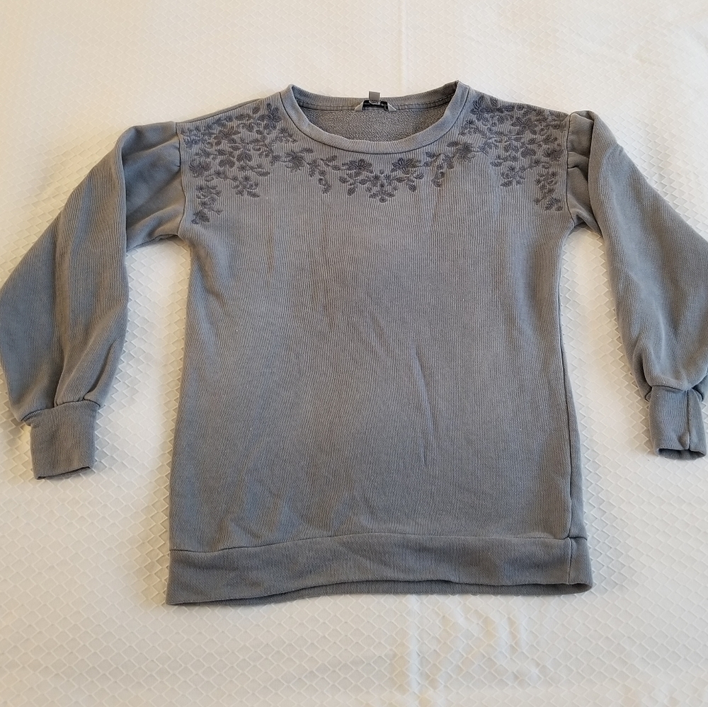 American eagle outfitters grey sweater